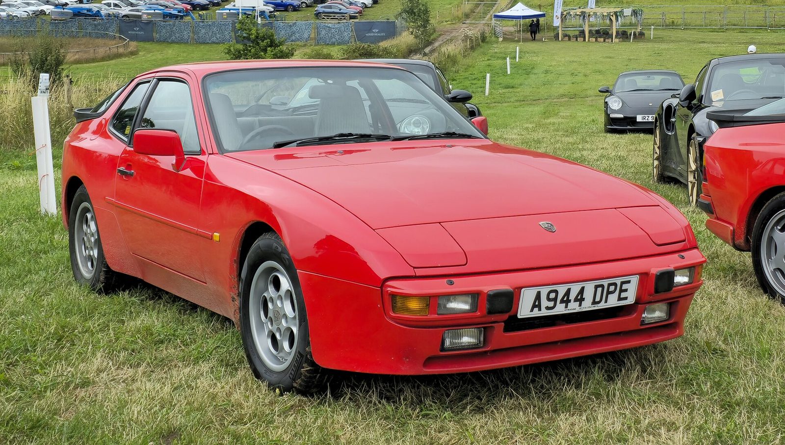 Porsche 944